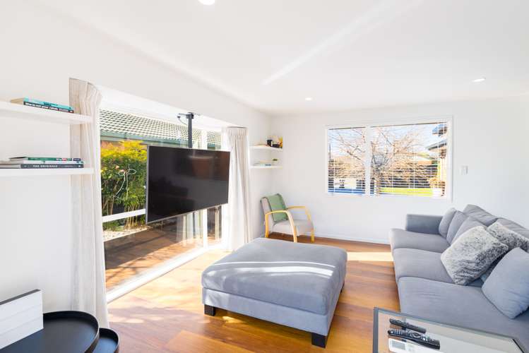 6 Ronald George Place Parklands_5