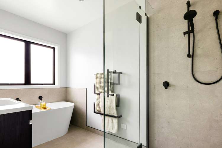 2/42 Rose Berry Crescent Flagstaff_13