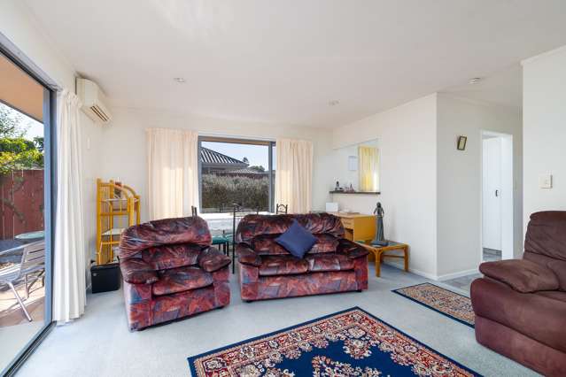 1/48 Masefield Street Stoke_3