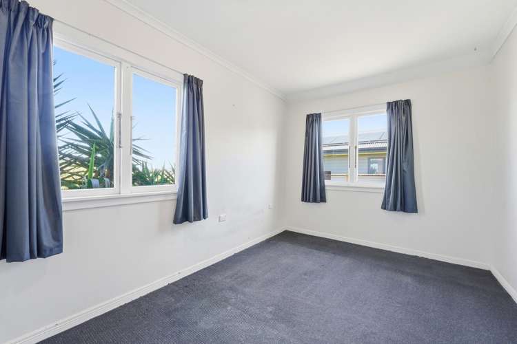 18 Beach Road Castlecliff_16