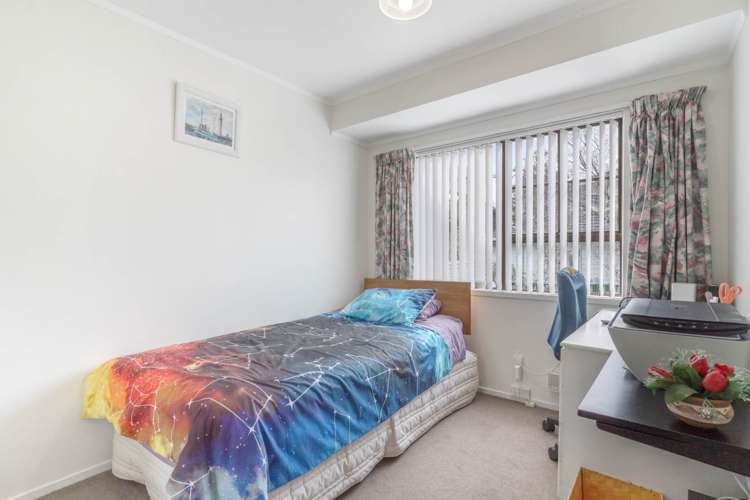 27 Centorian Drive Windsor Park_13