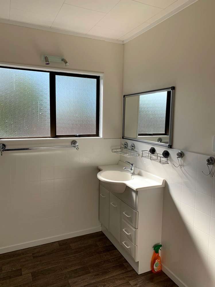 39 Glengarry Road Glen Eden_12