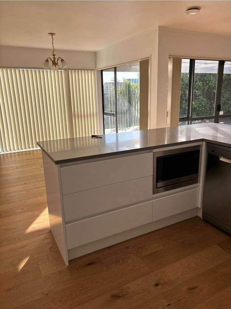 14 Lakeside Drive Orewa_5