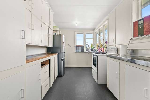 28 Kohekohe Crescent Meremere_4