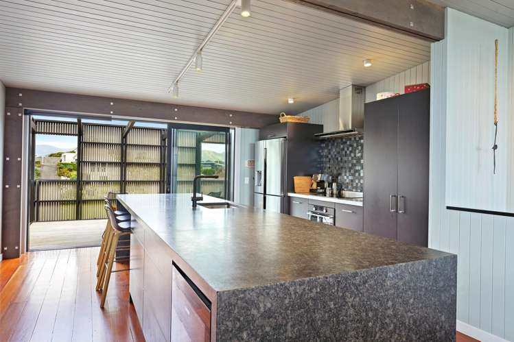 7 Tutere Street Waikanae Beach_23