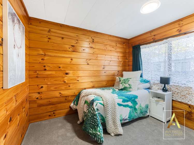 1/9 Te Kanawa Crescent Henderson_16