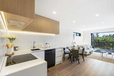 1/6 Ngaroma House Drive_3