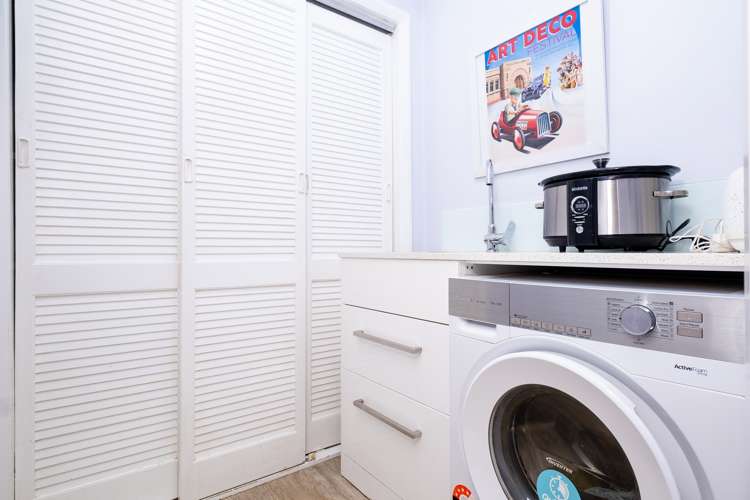 1407 Caroline Road Mayfair_18