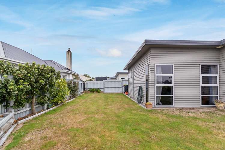 2d Rhodes Street Seaview_17