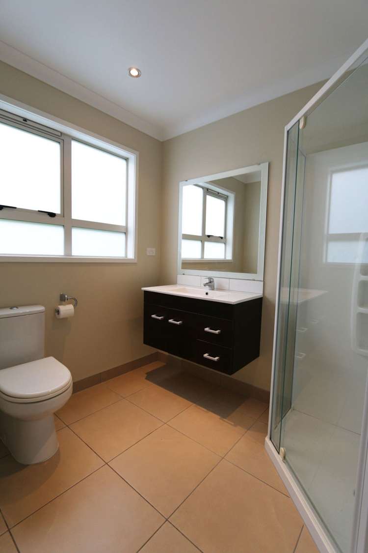 16 Kilgour Terrace Huia_13