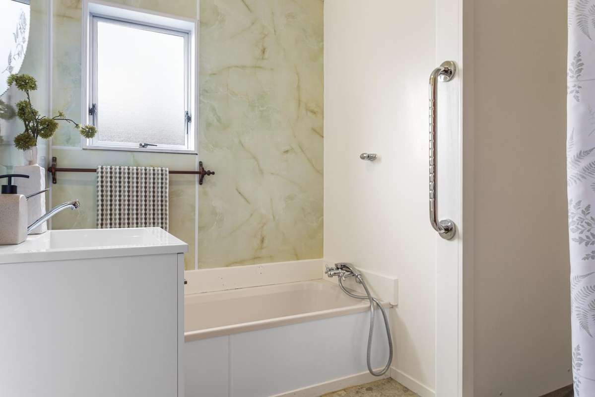 8B Tui Street_4