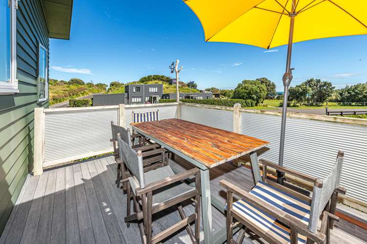 22 Longbeach Drive Castlecliff_9
