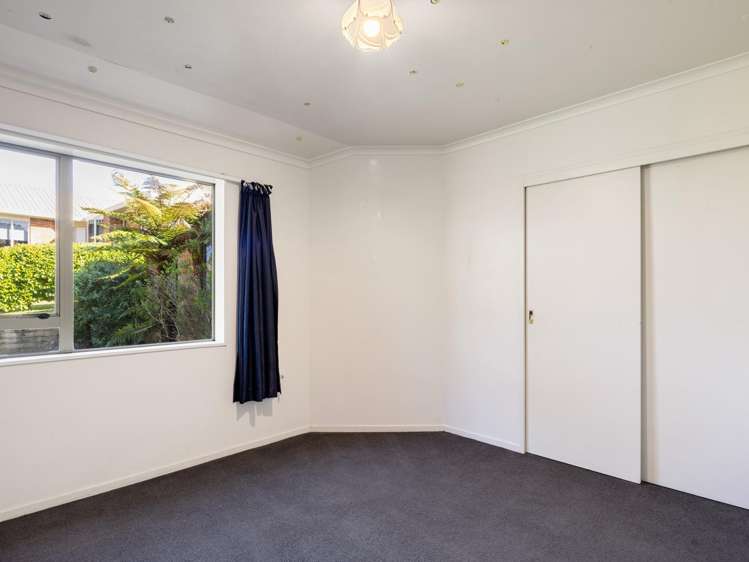 20 John Webb Drive Glenview_13