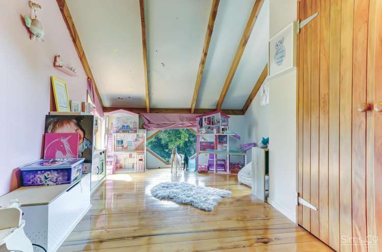 235 No 2 Line Okoia_23