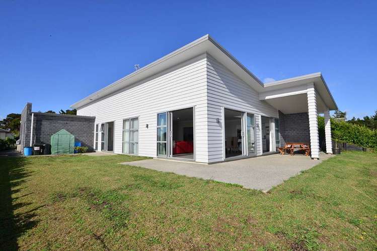 17 Woodridge Drive Stanmore Bay_23