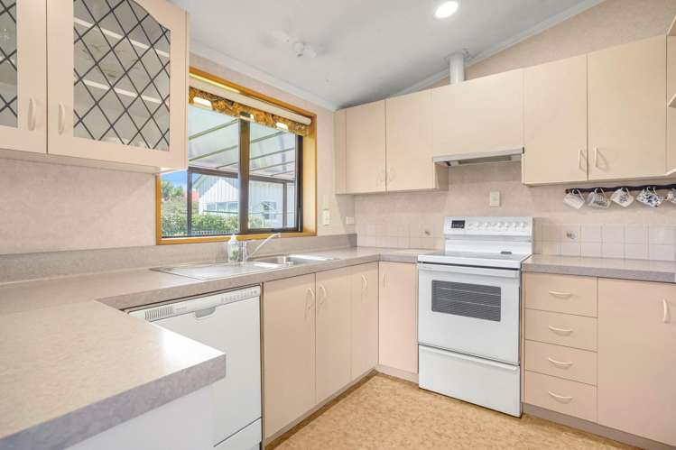 49 Mackenzie Street Winton_12