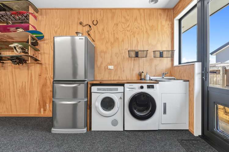 4 Rua Street Albert Town_19