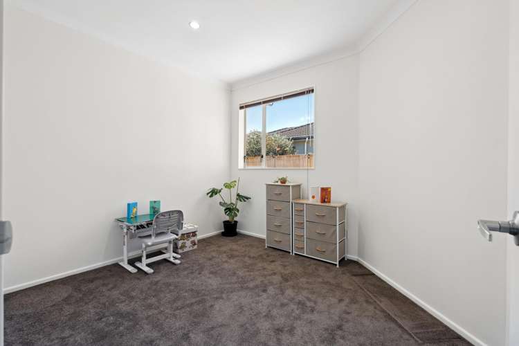 74 Baverstock Road Flat Bush_16