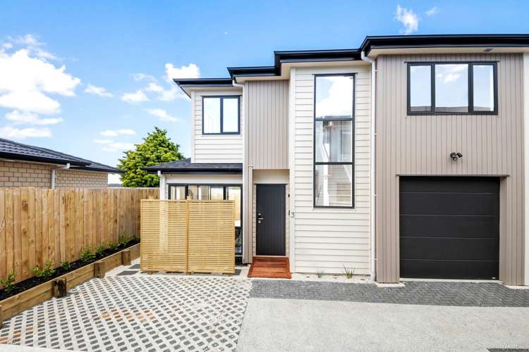 3/110 Royal Road Massey_0