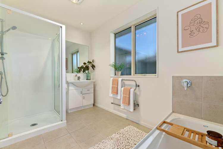 14 Avening Close Blenheim Central_23