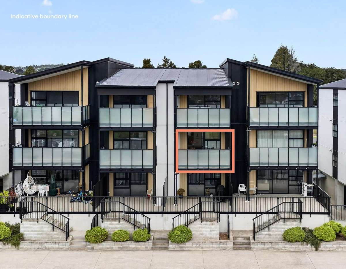 Unit 202/28 Shortfin Place_4