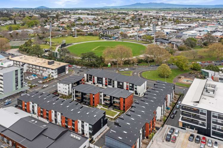 7/182 London Street Hamilton Central_15