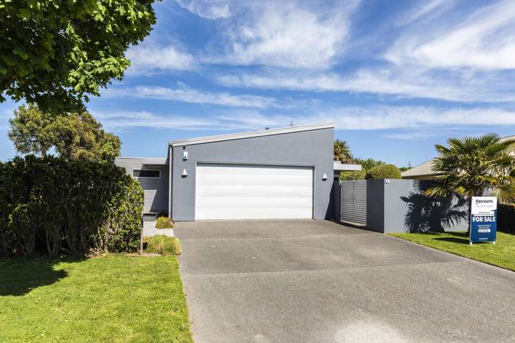 4 Bernadette Street Aidanfield_19