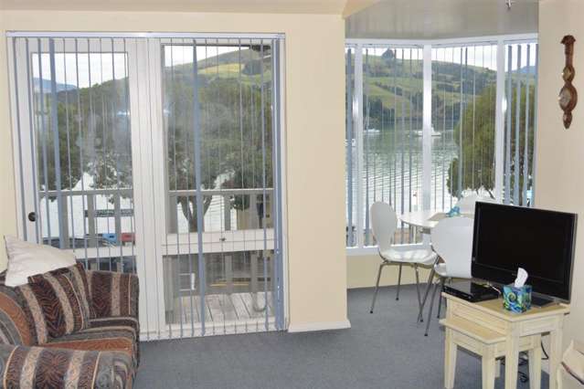 79h Beach Road Akaroa_2