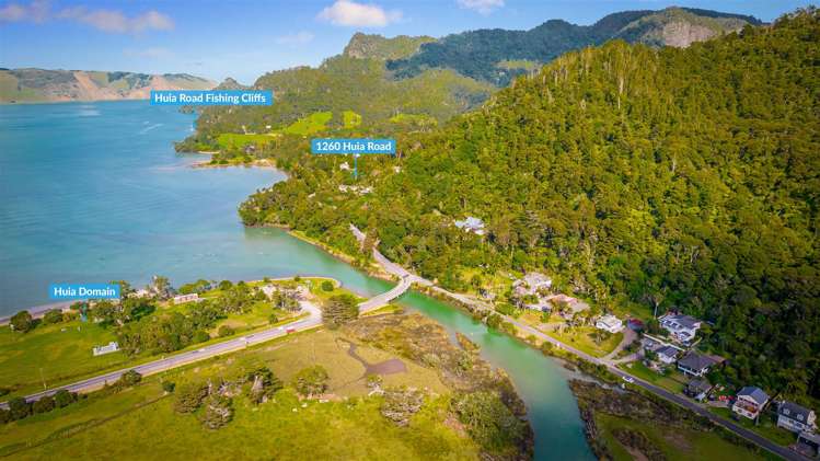 1260 Huia Road Huia_16