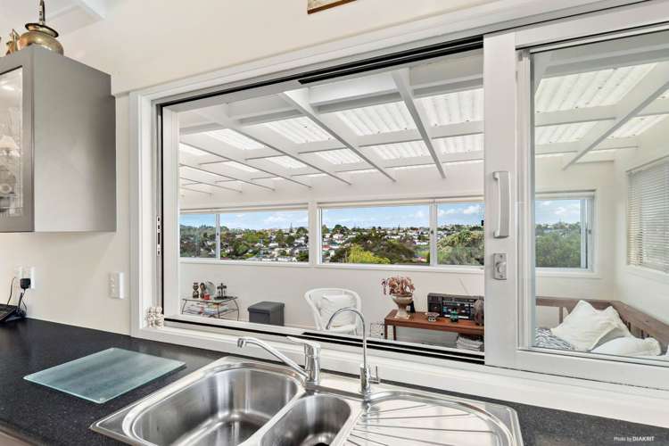 249 Glengarry Road Glen Eden_13