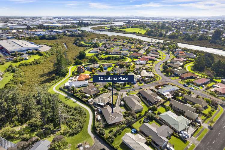 10 Lutana Place Pakuranga Heights_21