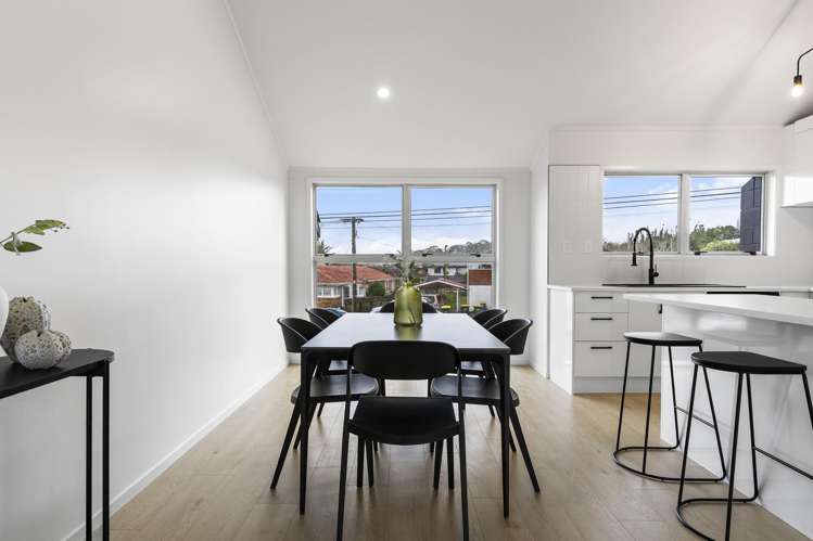 2/108 East Coast Road Forrest Hill_10