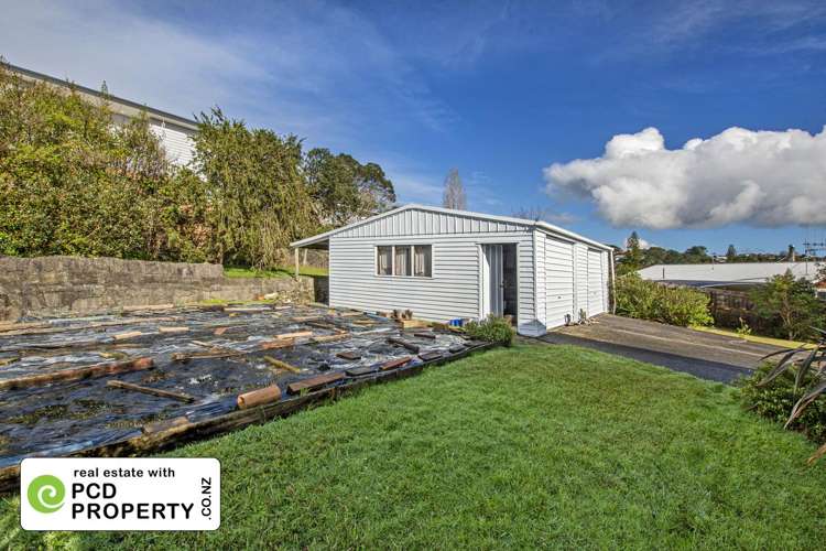 19 Raewyn Street Morningside_16