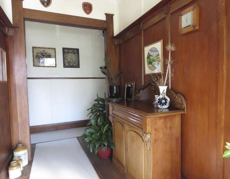 49 Shiel Street Reefton_18