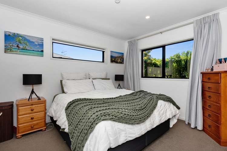 15/11 Errol Close Burbush_5