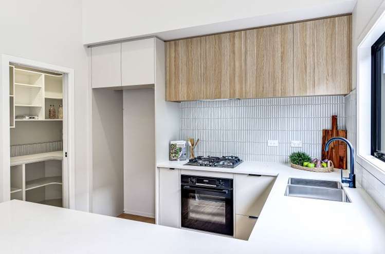 12 Halley Drive Chartwell_8