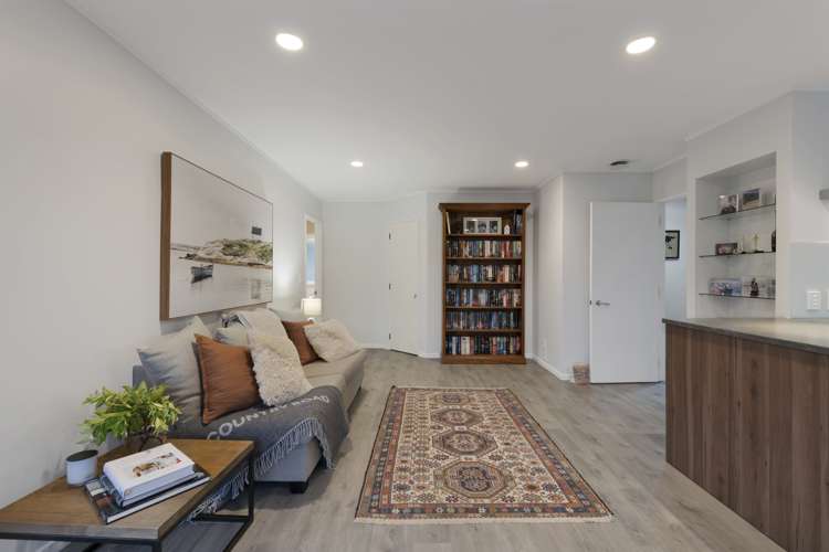 11 Ayrshire Place Somerville_10