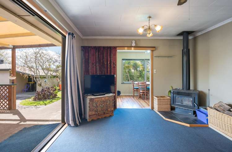 283 Seaview Road Stoke_13