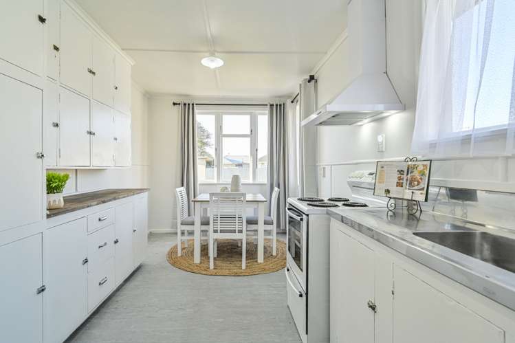 403 Montgomery Street Raureka_5