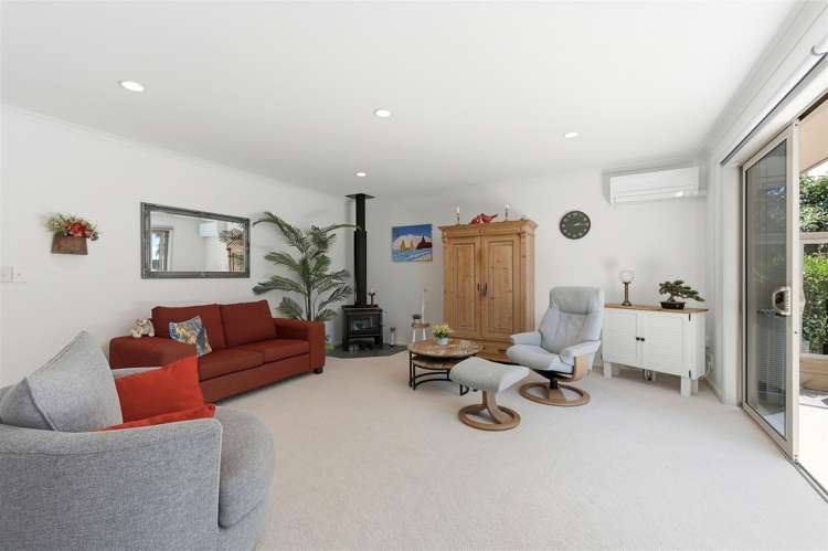 62 Sanderlane Drive_1