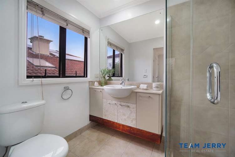 27 Bridgefield Crescent Flat Bush_16