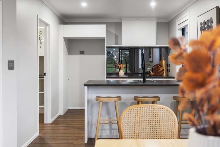 69 Murray Ward Drive_4