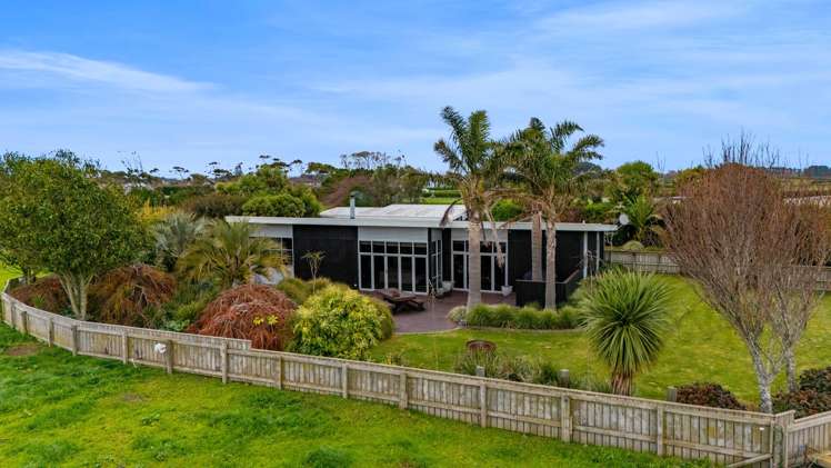 82 Mawhitiwhiti Road Normanby_23