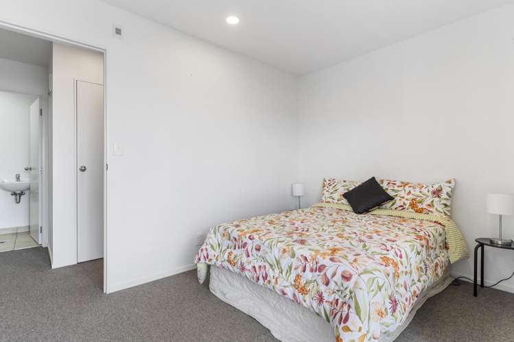5E/10 Crown Lynn Place New Lynn_11