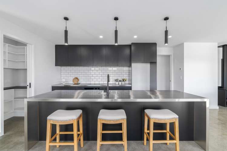 944D Weedons Ross Road_1