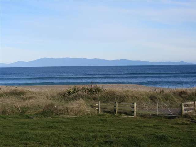 158 Tihaka Beach Road Riverton & Surrounds_2