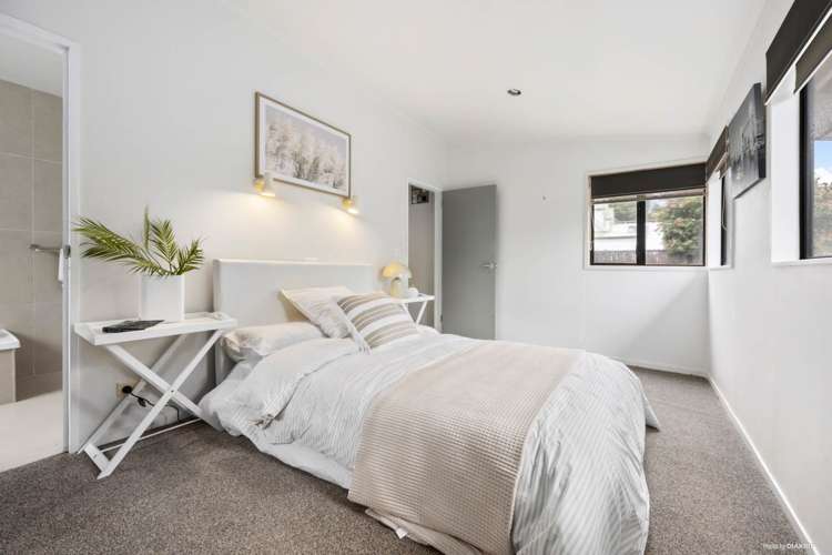 1/18 Doyly Drive Stanmore Bay_7