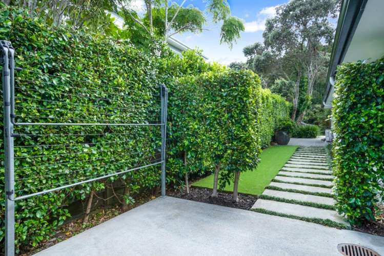 36b Forest Glen Orewa_20