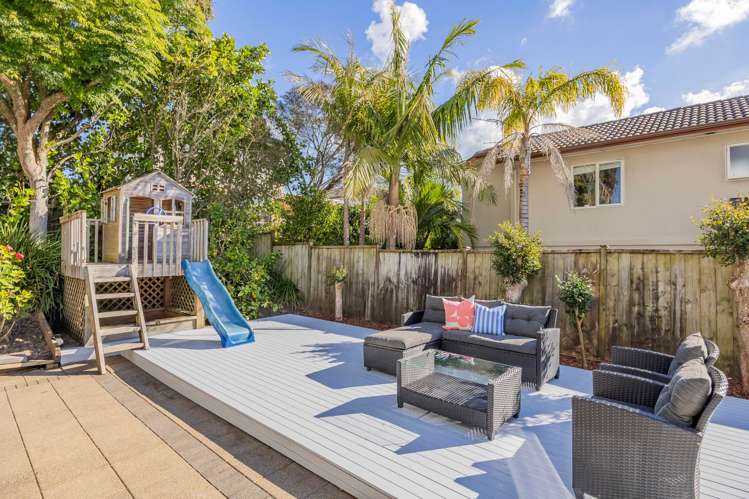5 Mary Forgham Drive Greenhithe_24