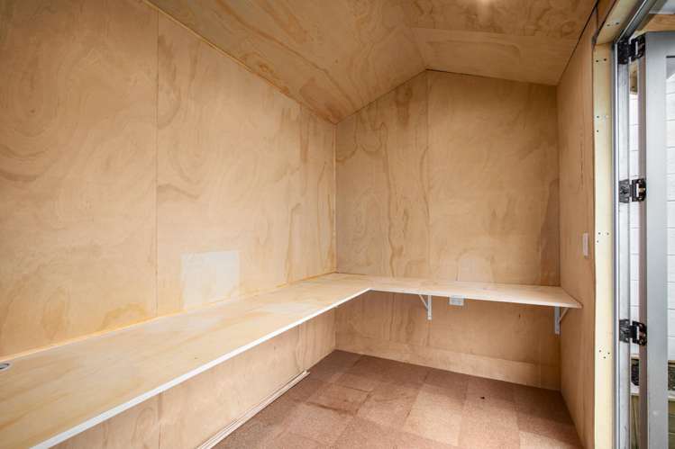 23 Cara Crescent Paparangi_21